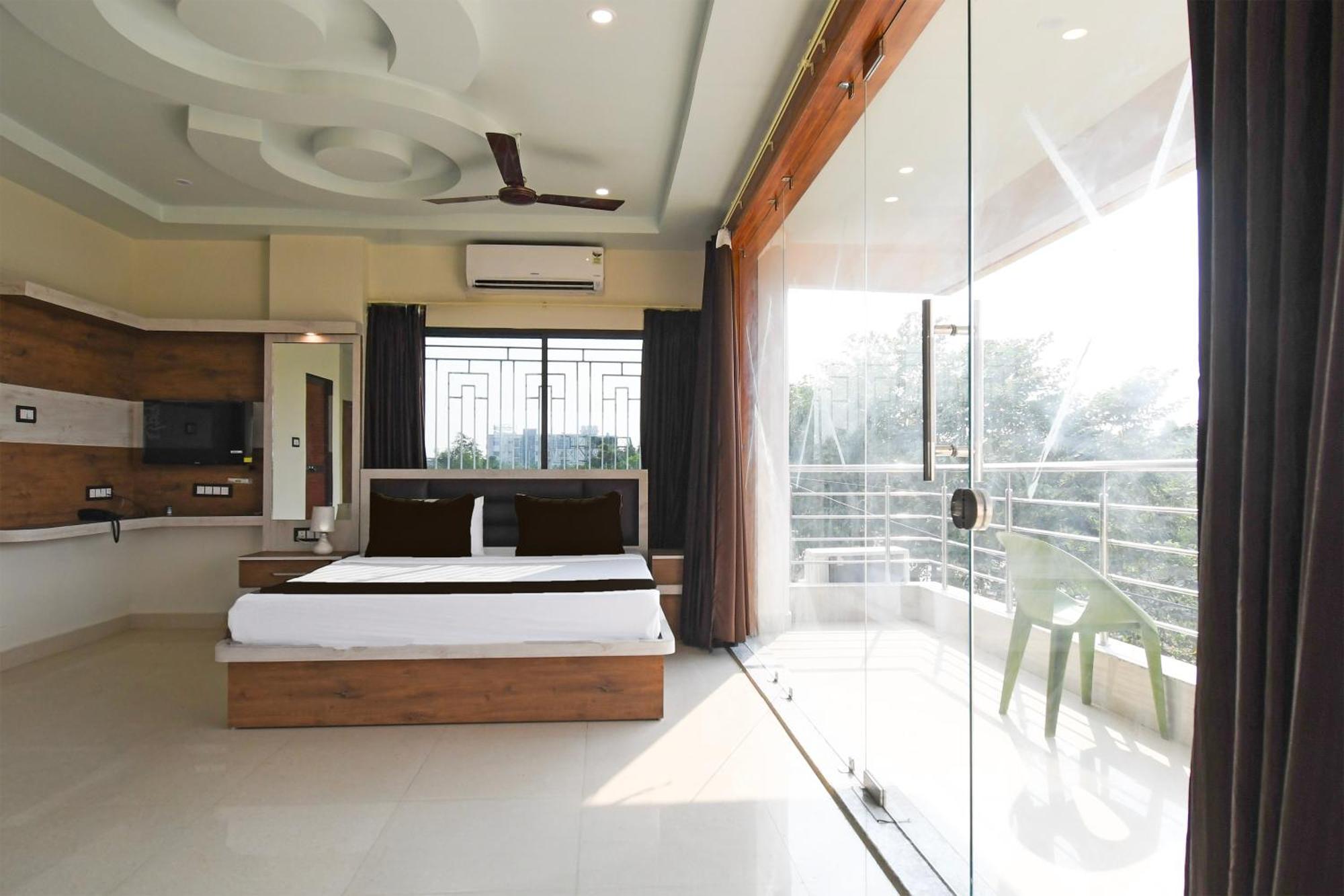 Hotel O Nilmadhab International Tarapith Exteriör bild